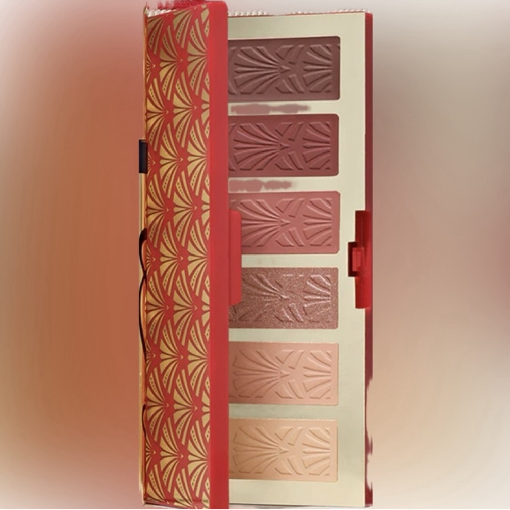 Estee Lauder Limited Edition Trick of the Eyes Shadow Pallette